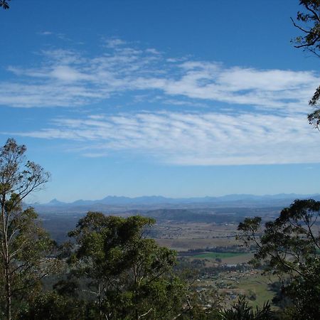 Witches Falls Cottages Mount Tamborine Eksteriør billede